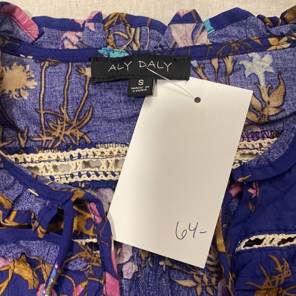 Aly Daly Bohemian Floral Print Mini Dress - Picture 14 of 15